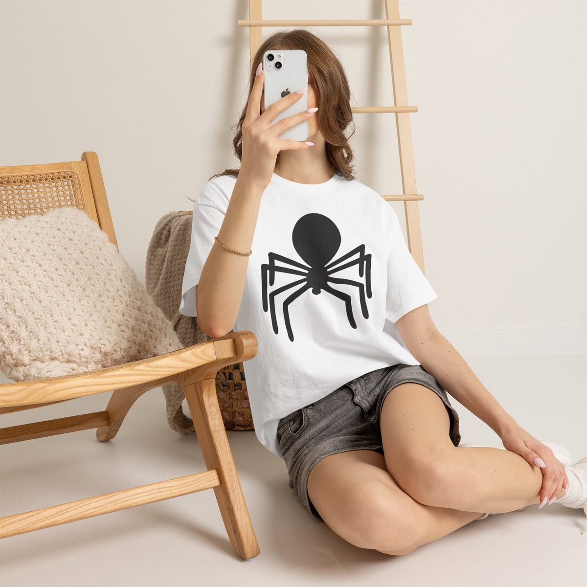 Spider Graphic Tee — Minimal Black Spider Shirt for Halloween & Everyday Wear